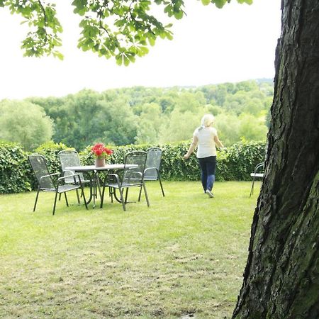 Kapelle - Urlaub Auf Dem Weingut Apartment Maring-Noviand Ngoại thất bức ảnh