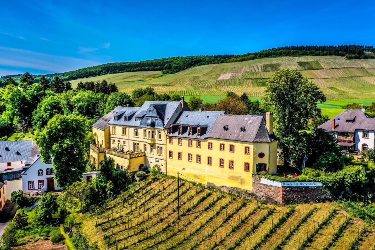 Kapelle - Urlaub Auf Dem Weingut Apartment Maring-Noviand Ngoại thất bức ảnh
