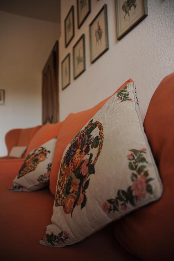 Kapelle - Urlaub Auf Dem Weingut Apartment Maring-Noviand Ngoại thất bức ảnh